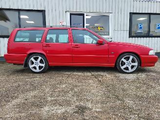 Volvo V-70  picture 3