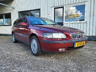 Uttjänta bilar auto Volvo V-70  2000/8