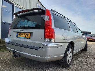 Volvo V-70  picture 5