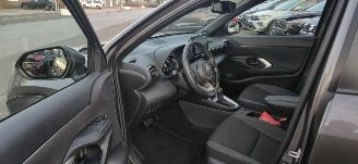 Toyota Yaris Cross 1.5L Hybride Automaat*LED*Camera*KeylessGo*Stoelverwarming*DAB*Airco* picture 14