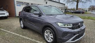 Avarii autoturisme Volkswagen T-Cross 1.0L Benzine Life*Airco*Keyless*Camera*LED*DAB*Trekhaak* 2024/5