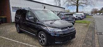 Unfallwagen Volkswagen Caddy maxi 1.5TSI Automaat* 5 zitplekken, voorbereiding voor 7*Panoramadak*LED*DAB+*Navigatie*digitaal*touchscreen* 2024/11