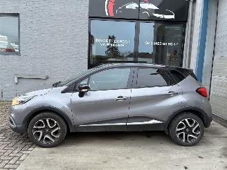 Voiture accidenté Renault Captur RENAULT CAPTUR 1.5D 2017 2017/3
