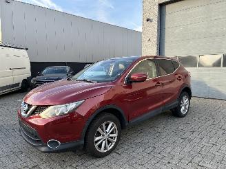 Vaurioauto  passenger cars Nissan Qashqai NISSAN QASHQAI 1.6D 2014 2014/6