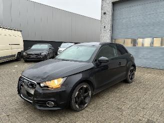 Unfallwagen Audi A1 AUDI A1 1.6TDI DSG 2013 2013/2