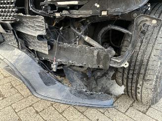 krockskadad bil auto Mercedes GLE MERCEDES GLE350d AMG 2021 4matic 2021/9