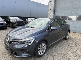 skadebil auto Renault Clio RENAULT CLIO 1.5D 2021 2021/12