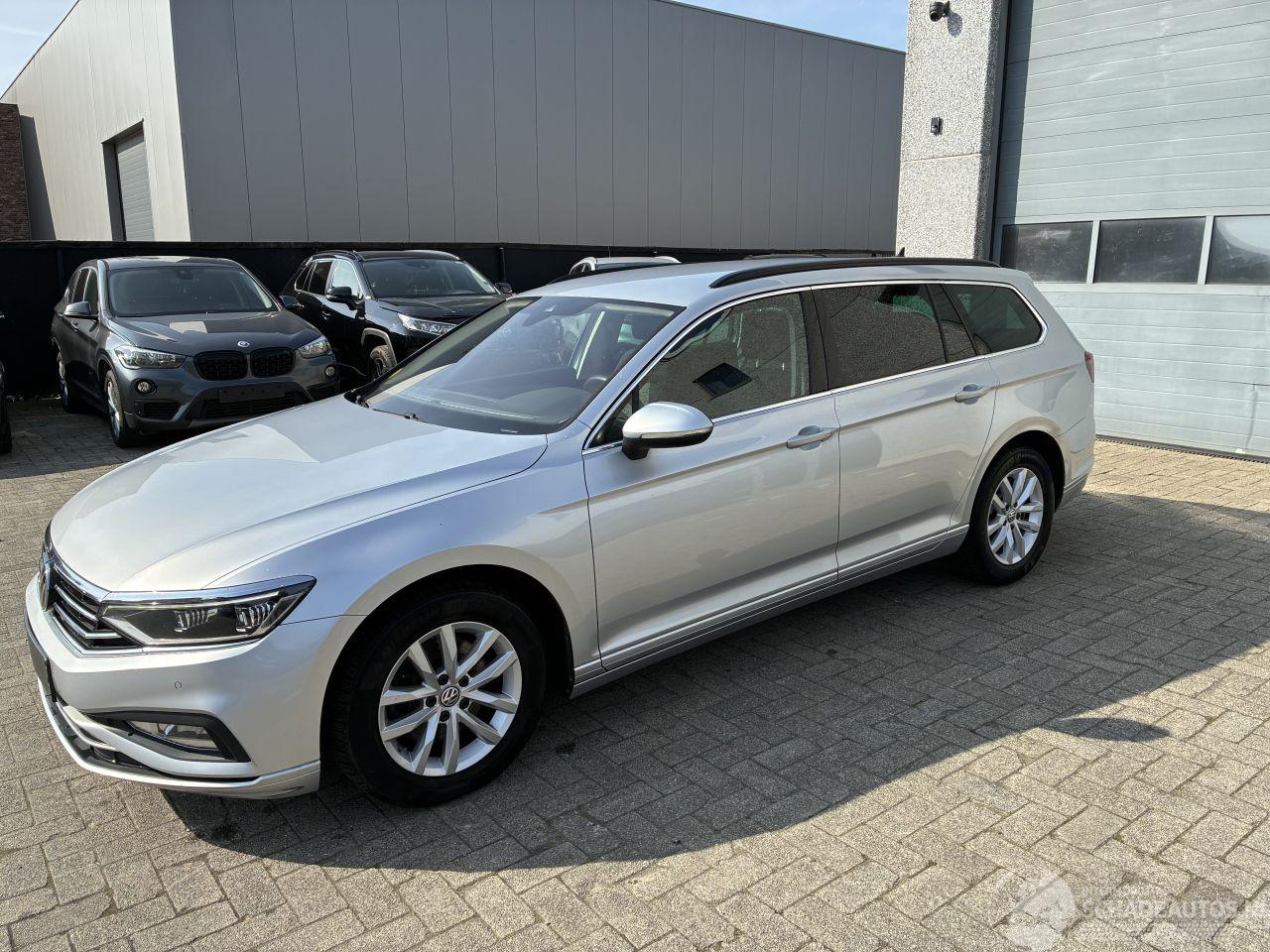 Volkswagen Passat VW PASSAT 1.6TDI DSG 2019