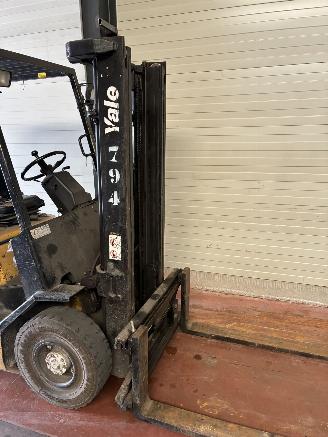 AC  YALE 2.5T DIESEL GDP25RF picture 2