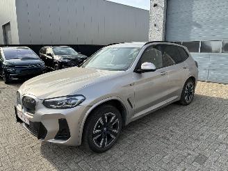 uszkodzony samochody osobowe BMW iX3 BMW IX3 2024 2024/8