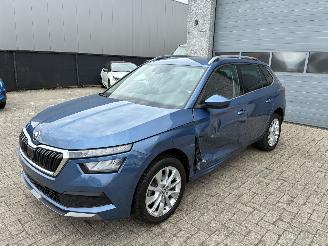 uszkodzony samochody osobowe Skoda Kamiq SKODA KAMIQ 1.0TSI DSG 2020 2020/10