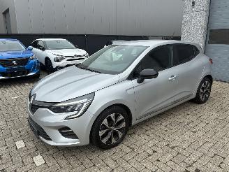 Coche accidentado Renault Clio RENAULT CLIO 1.0I 2022 2022/11