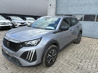 Damaged car Peugeot 2008 PEUGEOT 2008 1.2I 2025 2025/10