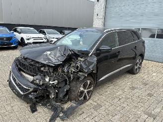 Avarii autoturisme Peugeot 5008 PEUGEOT 5008 1.2I 2017 7 ZIT 2017/12
