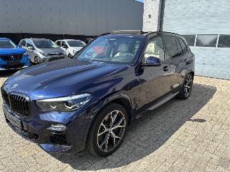 Schadeauto BMW X5 BMW X5 45e 2020 2020/10