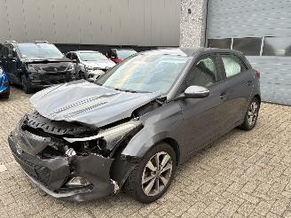 krockskadad bil auto Hyundai I-20 HYUNDAI I20 1.2I 2017 2017/5