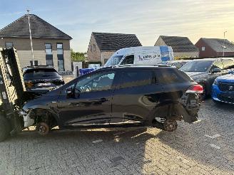 Schadeauto Renault Clio RENAULT CLIO 0.9TCE 2017 SLOOP 2017/1