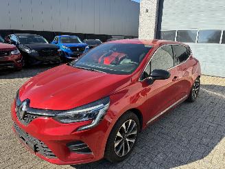 Unfallwagen Renault Clio RENAULT CLIO 1.3I AUTOMAAT 2019 2019/11