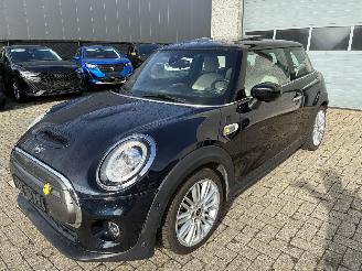 krockskadad bil auto Mini Cooper MINI COOPER SE 2020 2020/5