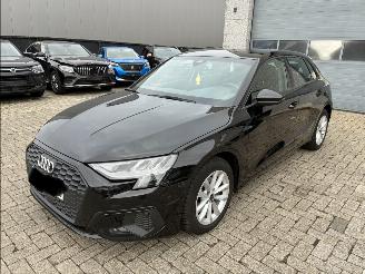 skadebil auto Audi A3 AUDI A3 2.0D DSG 2021 2021/10