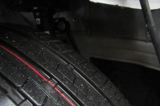 Mazda 2 Hybrid - 1.5 Centre-line picture 16