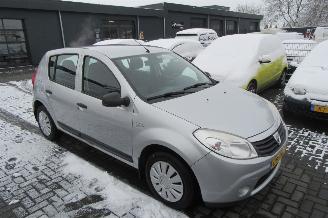 škoda osobní automobily Dacia Sandero 1.6 Ambiance 2008/8