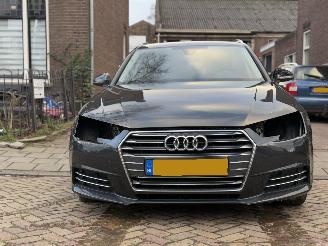 Audi A4 Avant 1.4 TFSI Automaat ( DIEFSTAL SCHADE ) picture 4
