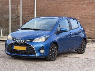 skadebil auto Toyota Yaris 1.5 Hybrid Dynamic Bi-Tone 2016/1