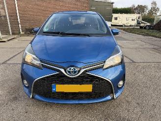 Toyota Yaris 1.5 Hybrid Dynamic Bi-Tone picture 6