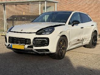 Porsche Cayenne E-HYBRID SPORT picture 43