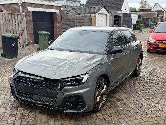 Unfallwagen Audi A1 SPORTBACK 40 TFSI 200 PK AUTOMAAT 2019/1