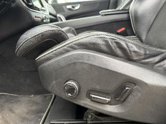 Volvo Xc-60 2.0 T8 R DESIGN AWD picture 22