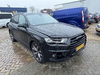 Vaurioauto  passenger cars Audi Q7 3.0 TDI QUATTRO 7 PERS S Line 2015/1