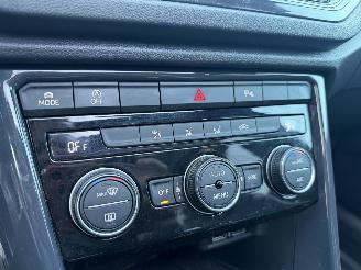 Volkswagen T-Roc 1.5 R LINE DSG DAK picture 21