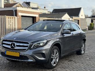 Damaged car Mercedes GLA 180 AUTOMAAT NAP PANO!!! 2015/1