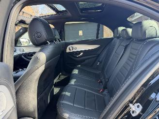 Mercedes E-klasse 300de 4 Matic AMG PANO picture 18
