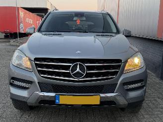Mercedes ML 250 Bluetec Edition 1 EURO 6 Luchtvering picture 6
