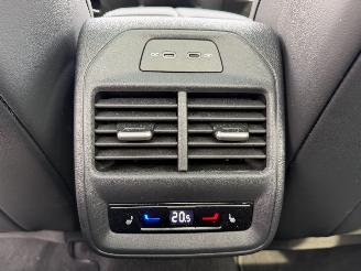 Volkswagen Passat Variant 1.5 eHybrid R-Line Edition picture 24