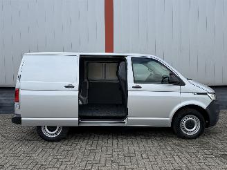Volkswagen Transporter 2.0 TDI L1H1 28 Bulli AUTOMAAT picture 4