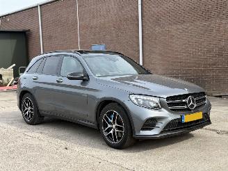 Damaged car Mercedes GLC 350e 4MATIC AMG PANO 2016/1