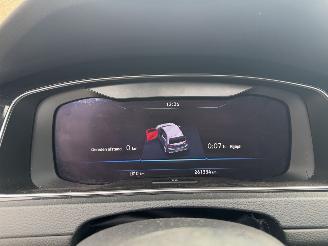 Volkswagen Golf 1.4 TSI GTE PANO picture 20