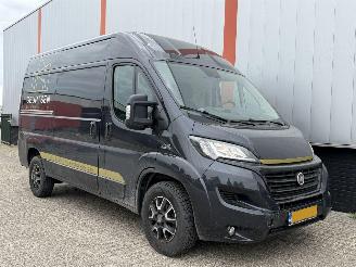 Vaurioauto  passenger cars Fiat Ducato 33 2.3 MultiJet L2H2 NAP 2014/1