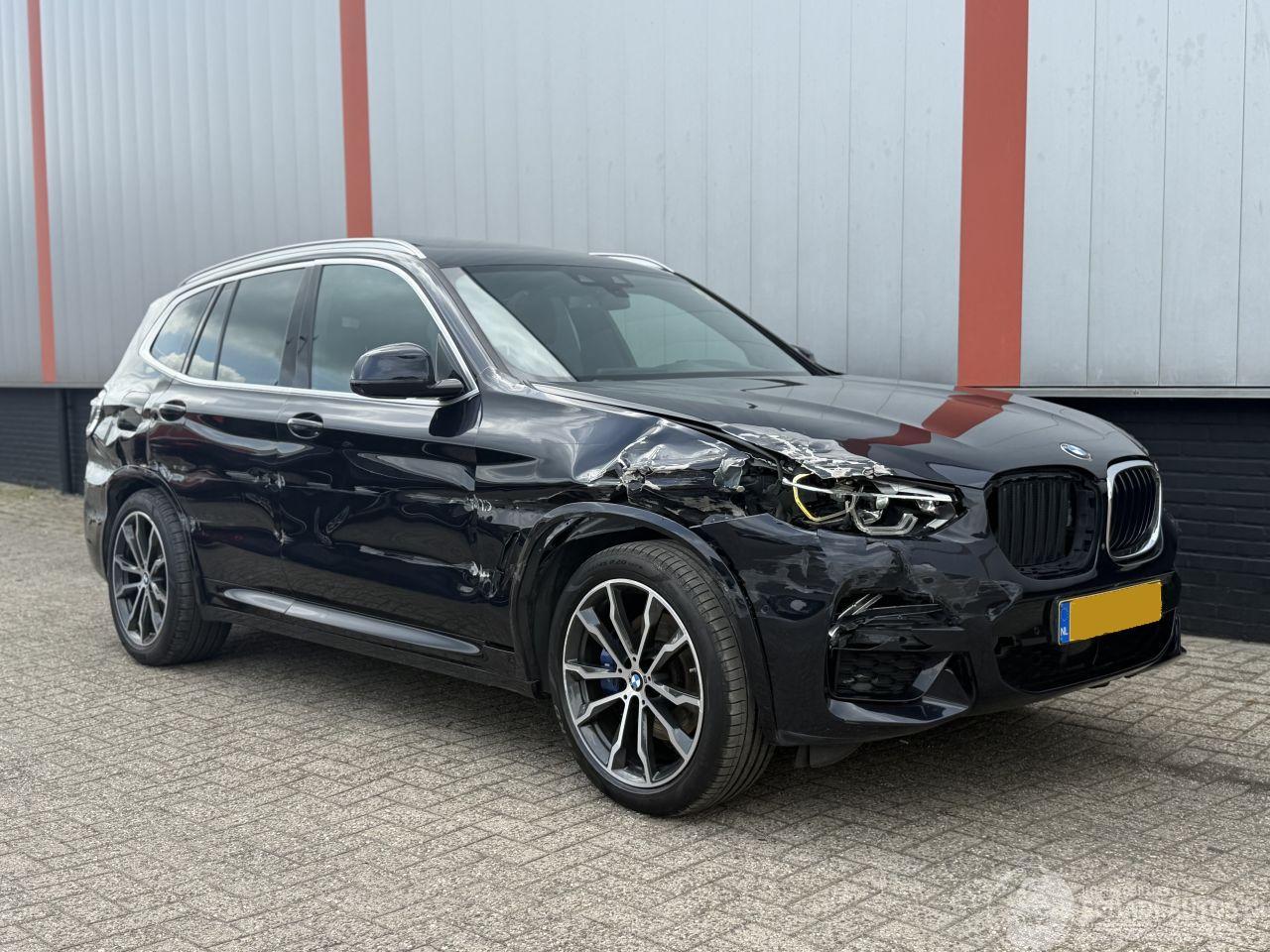 BMW X3 XDRIVE30I M PAKKET AUTOMAAT