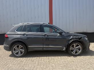 Volkswagen Tiguan 1.4 TSI eHybrid R-Line HEAD UP PANO picture 6