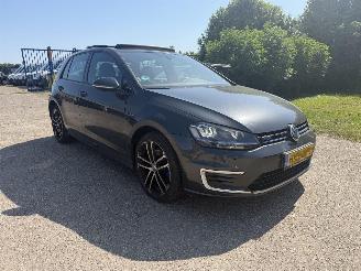uszkodzony samochody osobowe Volkswagen Golf 1.4 TSI GTE PANO 2015/1