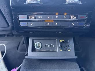 Volkswagen Touareg 3.0 TDI R Line BLACK picture 14