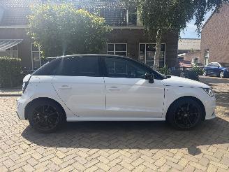 Audi A1 NAP! 1.0 TFSI S LINE AUTOMAAT SPORTBACK picture 6