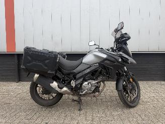 Vaurioauto  passenger cars Suzuki  Suzuki All Road DL 650 V-Strom ABS 2021/1