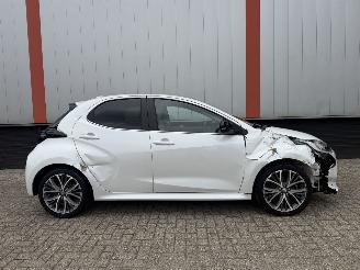 Toyota Yaris 1.5 Hybrid glasdak automaat picture 4
