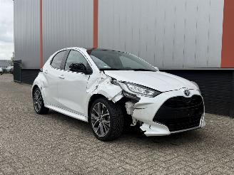 Voiture accidenté Toyota Yaris 1.5 Hybrid glasdak automaat 2022/1